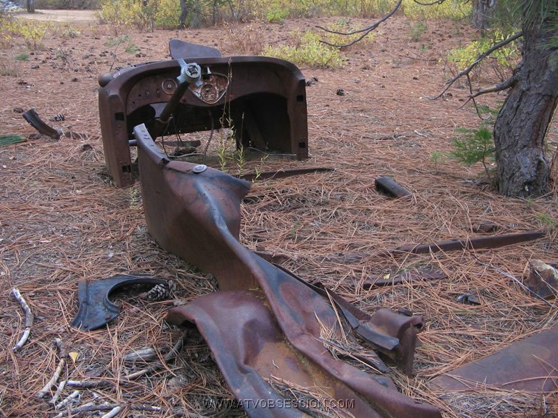 04. Part of an old car buried..jpg
