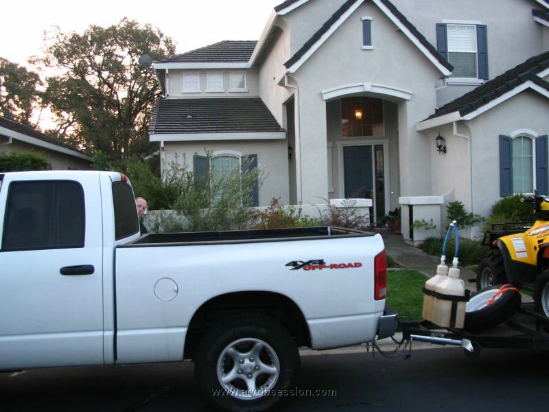 002. Terry loads up his stuff in front of my house..jpg