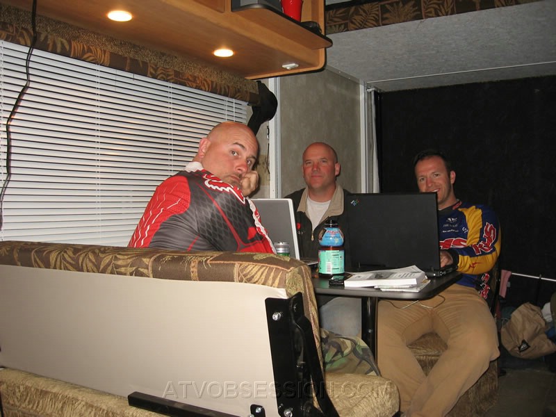 213. Ken, Larry and Dusty at the end of another long day..3 more to go..jpg